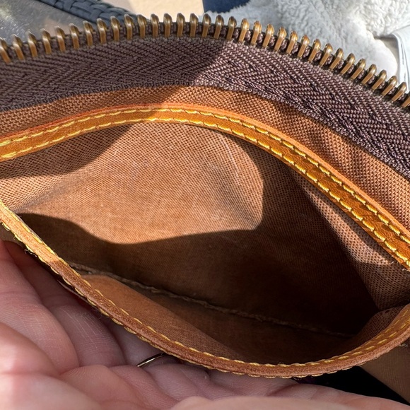 LOUIS VUITTON SPEEDY 40 - Picture 6 of 10